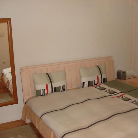 Jani Apartment Pristina Buitenkant foto