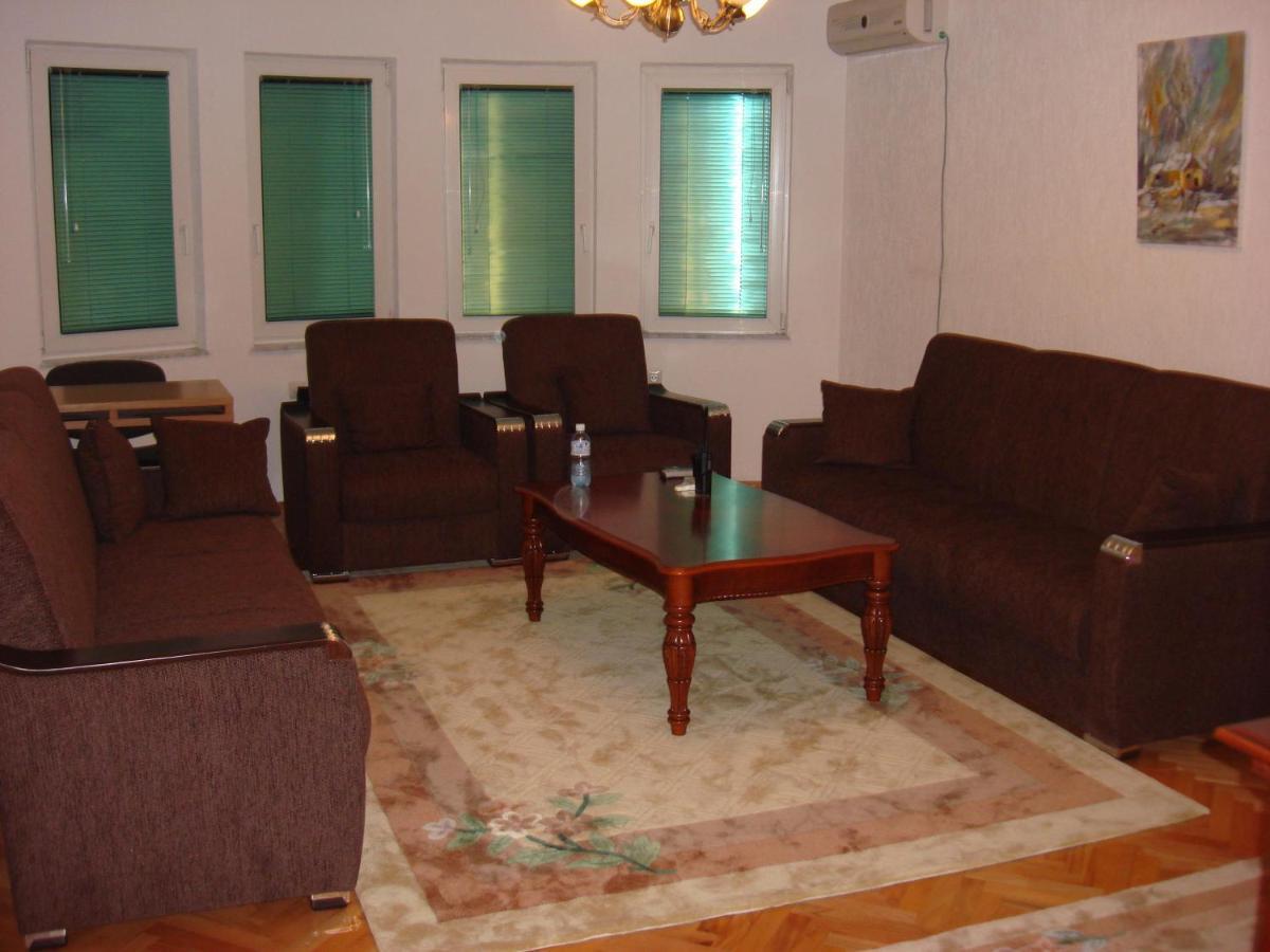 Jani Apartment Pristina Buitenkant foto